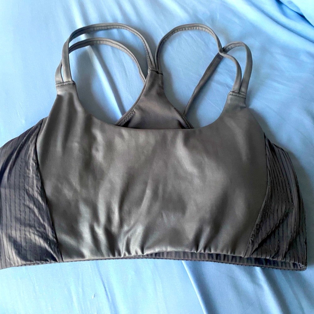 Arie sports bra
